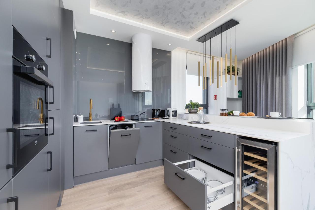 Mogilska Apartments By Renters Prestige Краков Экстерьер фото